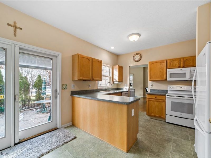 4461 Sexton Road , Cleveland, OH 44105 Photo 9