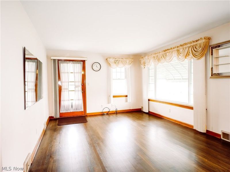 179 S Beverly Avenue, Austintown, OH 44515 Photo 2