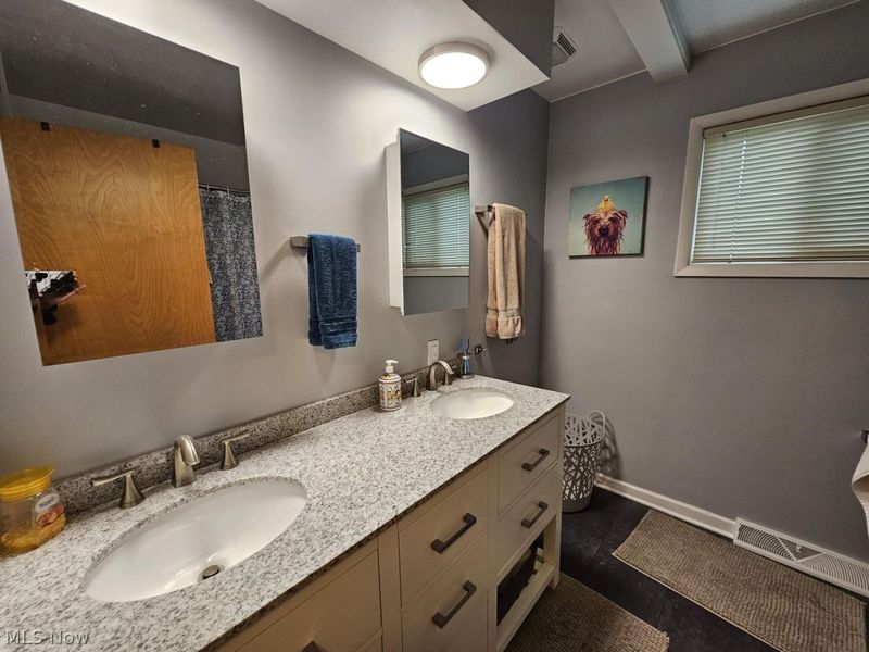 1606 Baltzley Valley Road SE, New Philadelphia, OH 44663 Photo 10