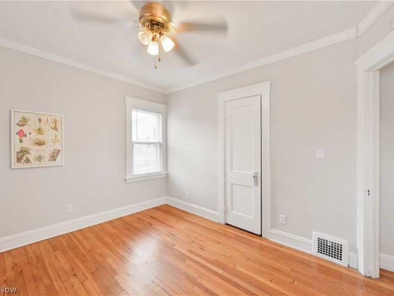 2131 Wascana Avenue , Lakewood, OH 44107 Photo 19