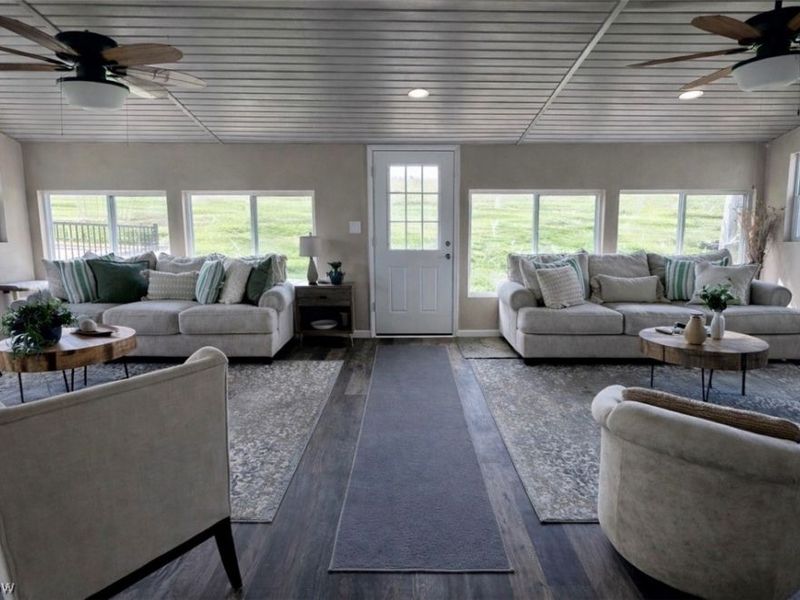 8742 Henderson Road , Diamond, OH 44412 Photo 10