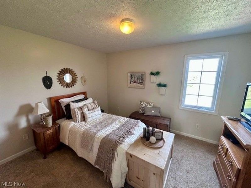 8742 Henderson Road , Diamond, OH 44412 Photo 17