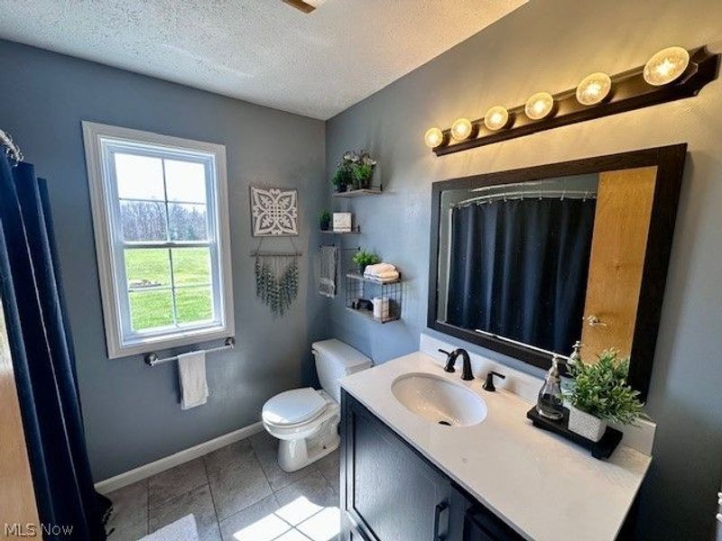 8742 Henderson Road, Diamond, OH 44412 Photo 20