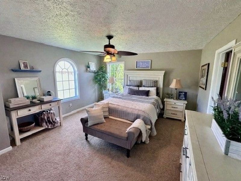 8742 Henderson Road, Diamond, OH 44412 Photo 21