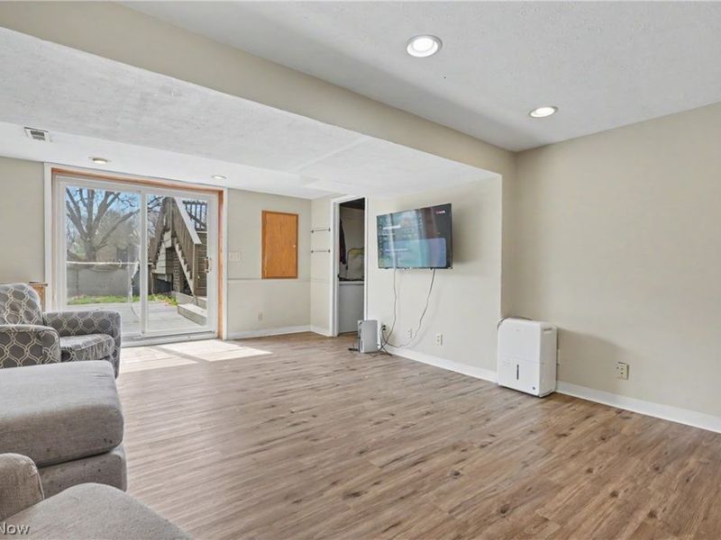 2958 Saybrooke Boulevard , Stow, OH 44224 Photo 27