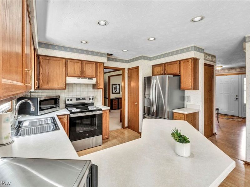 14126 Crystal Creek Drive, Strongsville, OH 44149 Photo 10