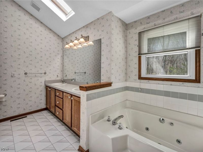 14126 Crystal Creek Drive, Strongsville, OH 44149 Photo 36