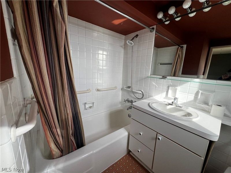 13900 Shaker Boulevard , Unit 1012, Cleveland, OH 44120 Photo 9