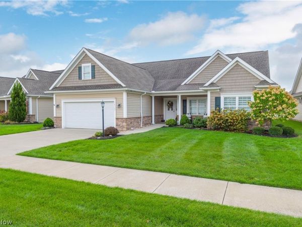 34769 N Legends Way , Grafton, OH 44044