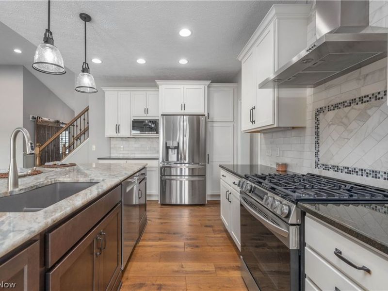 34769 N Legends Way , Grafton, OH 44044 Photo 21