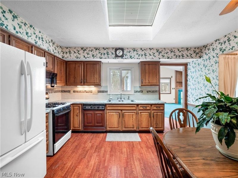 5482 Dorothy Drive , North Olmsted, OH 44070 Photo 10