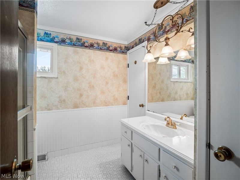 5482 Dorothy Drive , North Olmsted, OH 44070 Photo 22