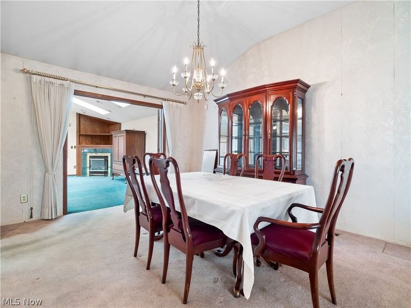 5482 Dorothy Drive , North Olmsted, OH 44070 Photo 6