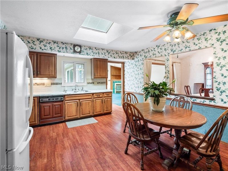 5482 Dorothy Drive , North Olmsted, OH 44070 Photo 9