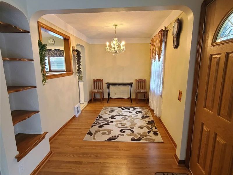 7600 Dartworth , Parma, OH 44129 Photo 3