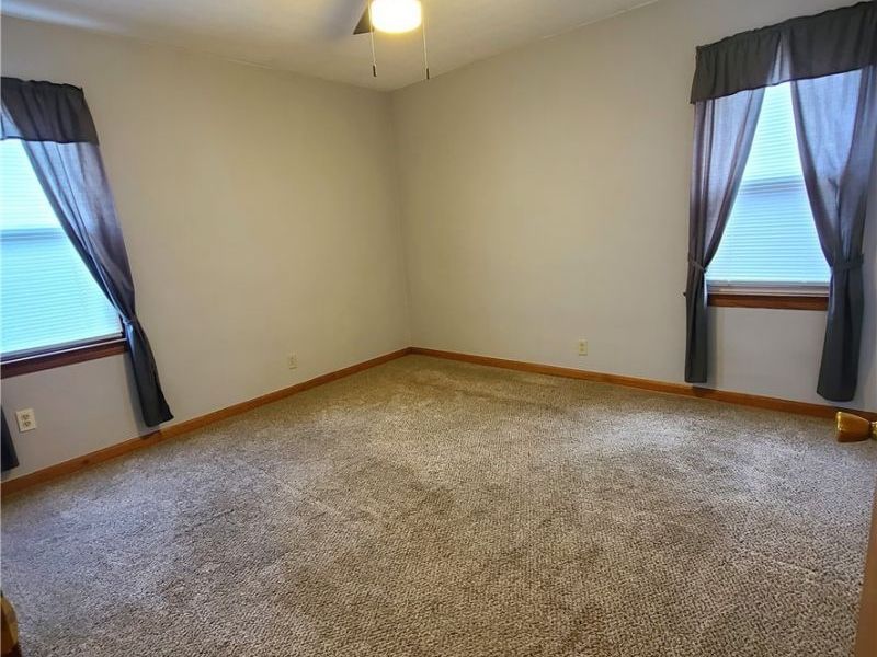 7600 Dartworth , Parma, OH 44129 Photo 9