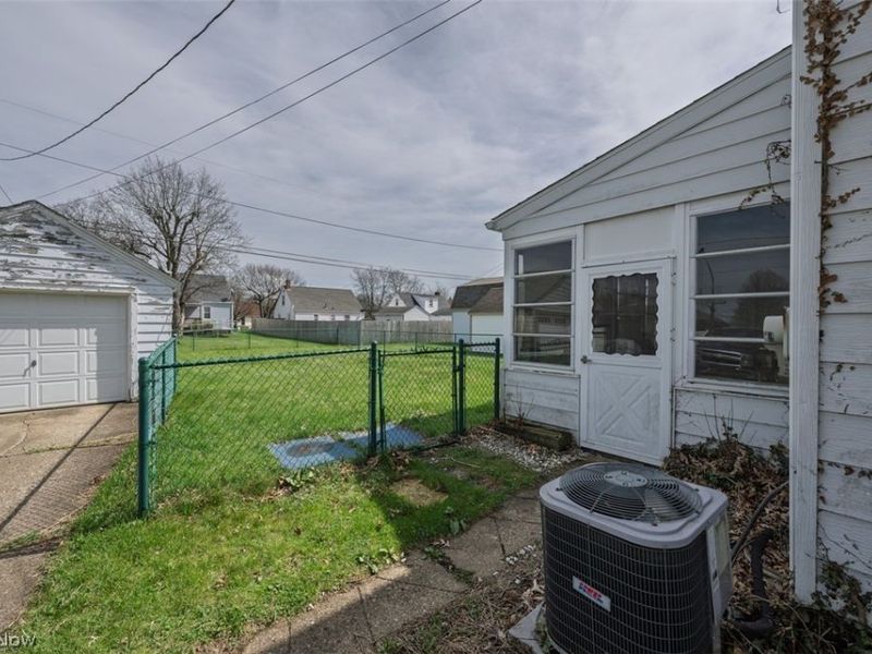 1220 Miles Avenue SW, Canton, OH 44710 Photo 23