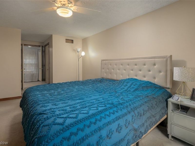 3761 Stratavon Drive NW, North Canton, OH 44720 Photo 14