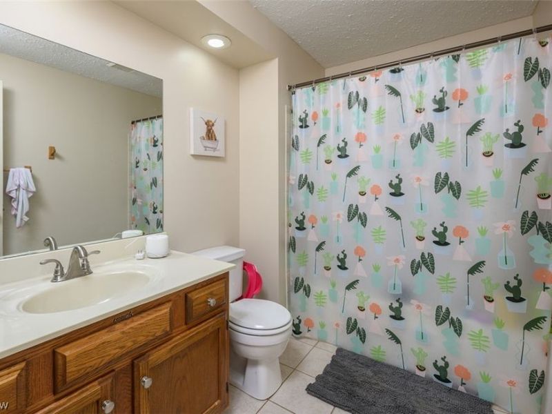 3761 Stratavon Drive NW, North Canton, OH 44720 Photo 24