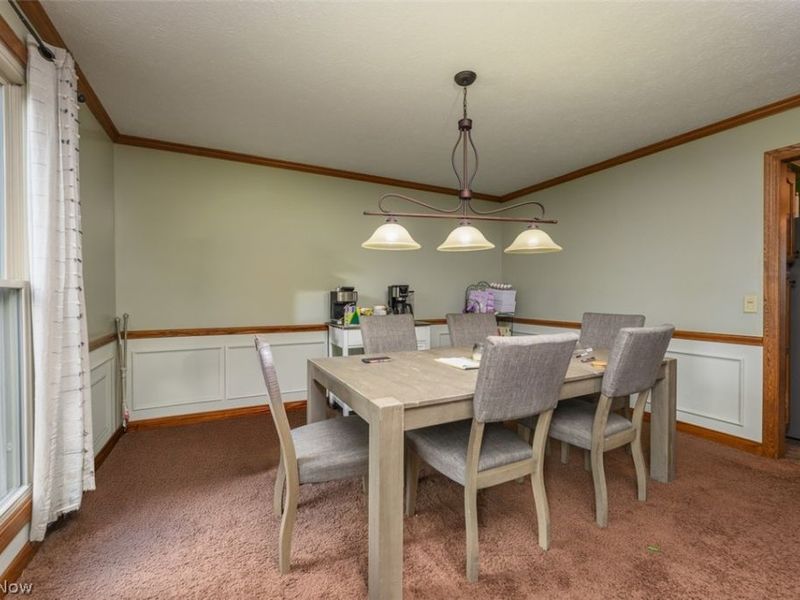 3761 Stratavon Drive NW, North Canton, OH 44720 Photo 9