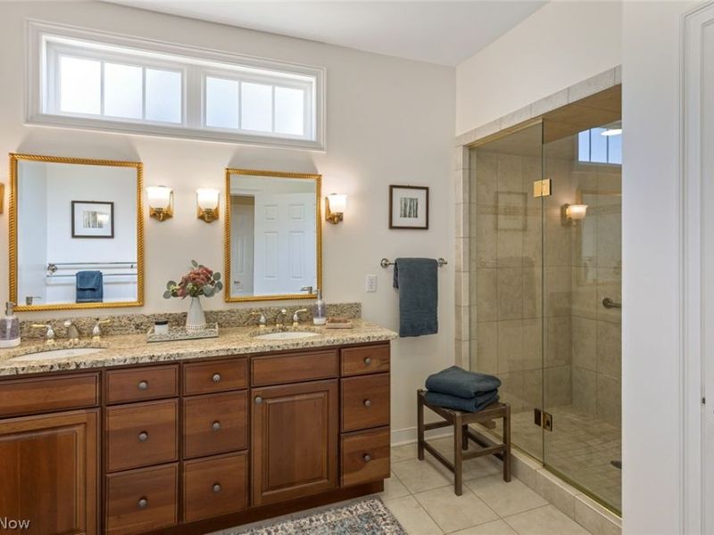 261 Skye Road , Highland Heights, OH 44143 Photo 23