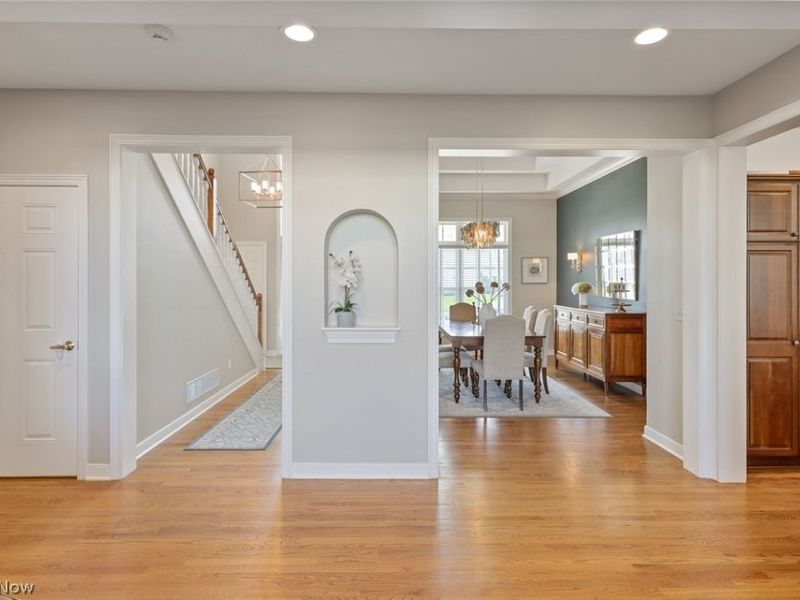 261 Skye Road , Highland Heights, OH 44143 Photo 4