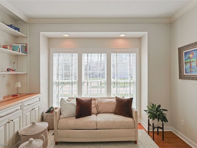 261 Skye Road , Highland Heights, OH 44143 Photo 5