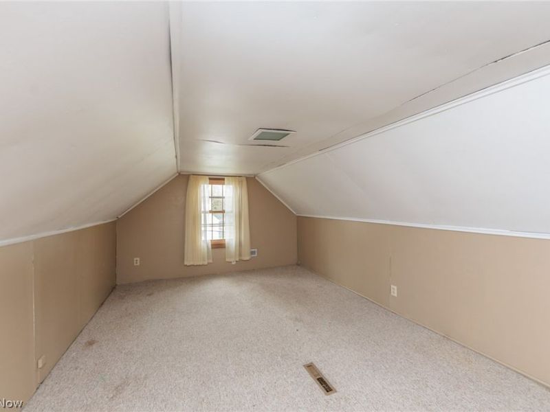 3893 W 210th Street , Fairview Park, OH 44126 Photo 28