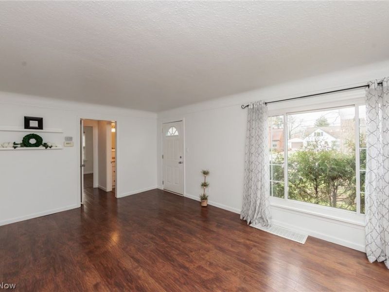 3893 W 210th Street , Fairview Park, OH 44126 Photo 4