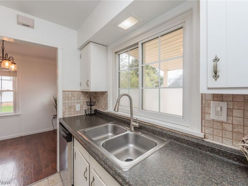 3893 W 210th Street , Fairview Park, OH 44126 Photo 7