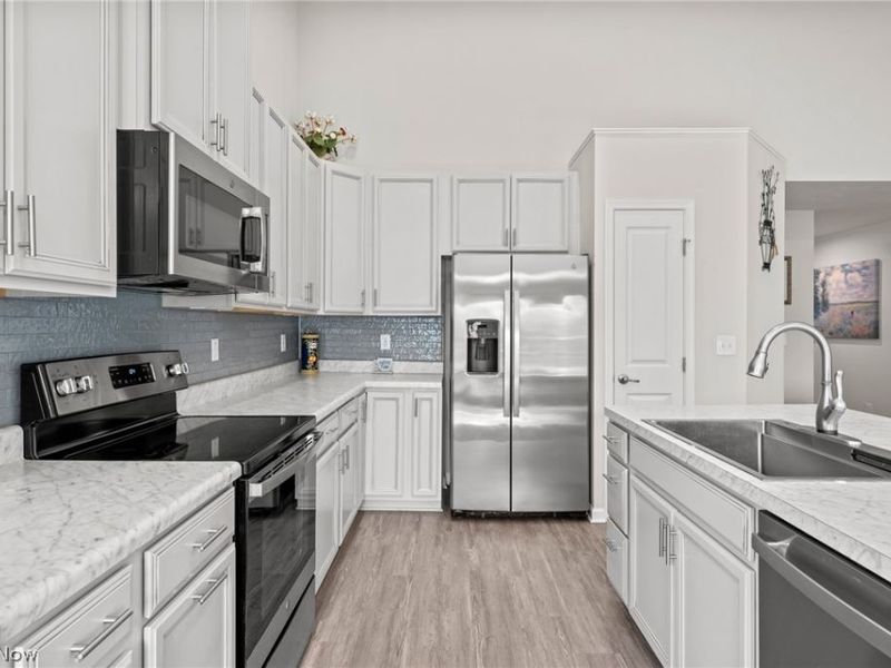 449 Community Lane, Painesville, OH 44077 Photo 7