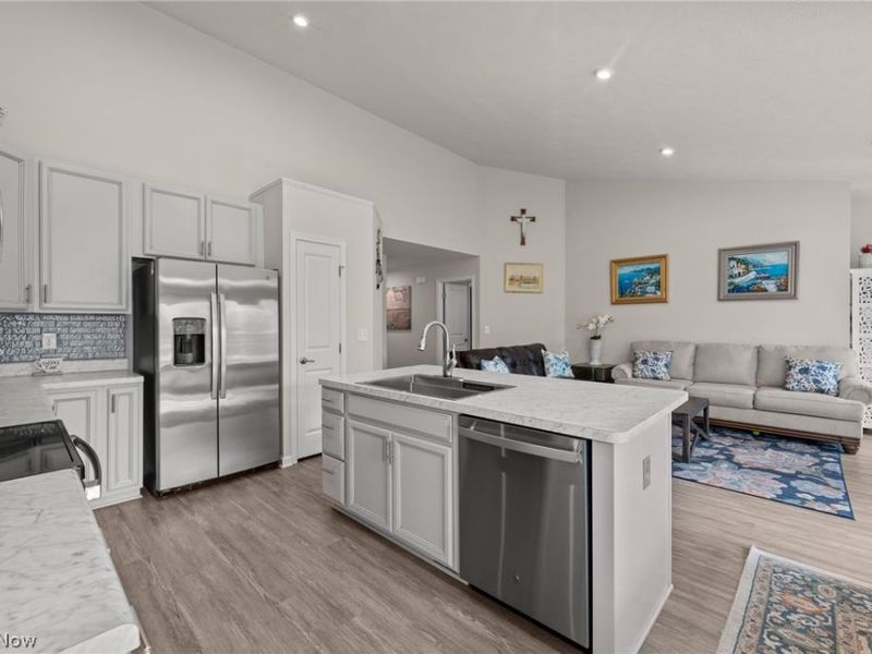 449 Community Lane, Painesville, OH 44077 Photo 9