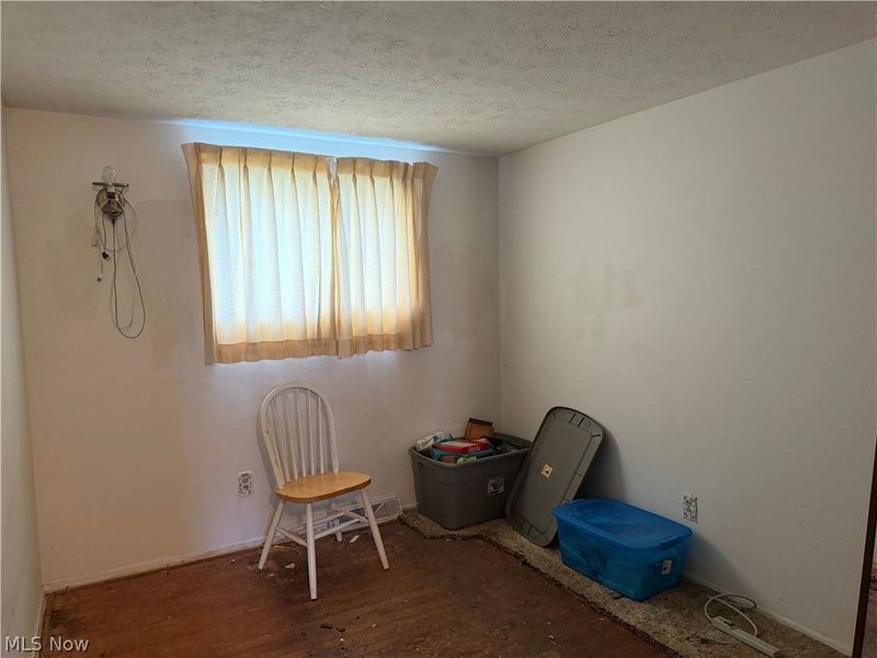 15300 Holland Road , Brook Park, OH 44142 Photo 13