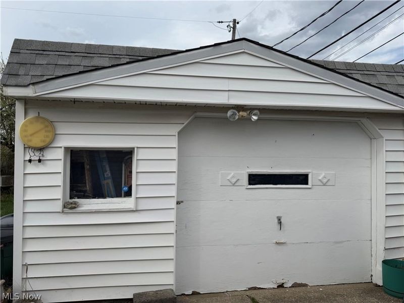 15300 Holland Road , Brook Park, OH 44142 Photo 15