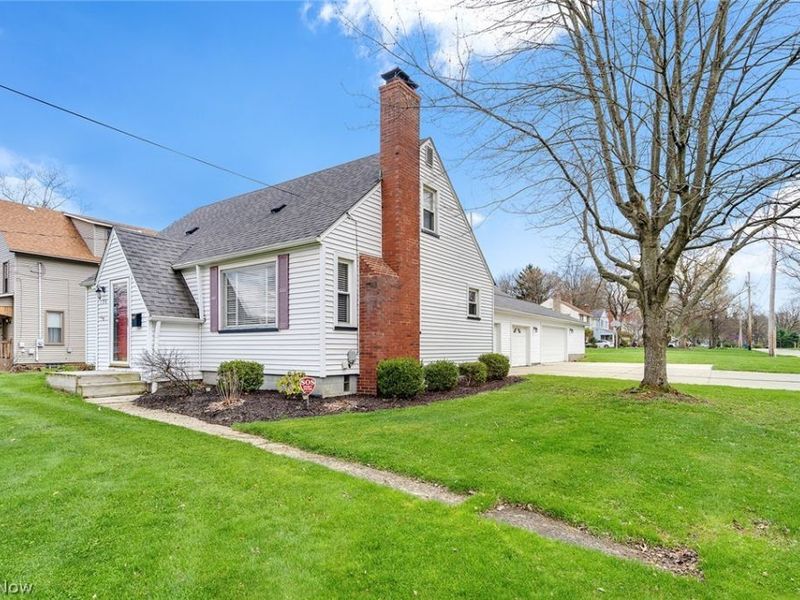 134 E McKinley Way, Poland, OH 44514 Photo 5