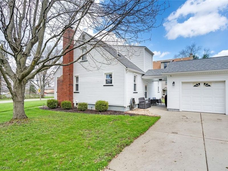 134 E McKinley Way, Poland, OH 44514 Photo 6