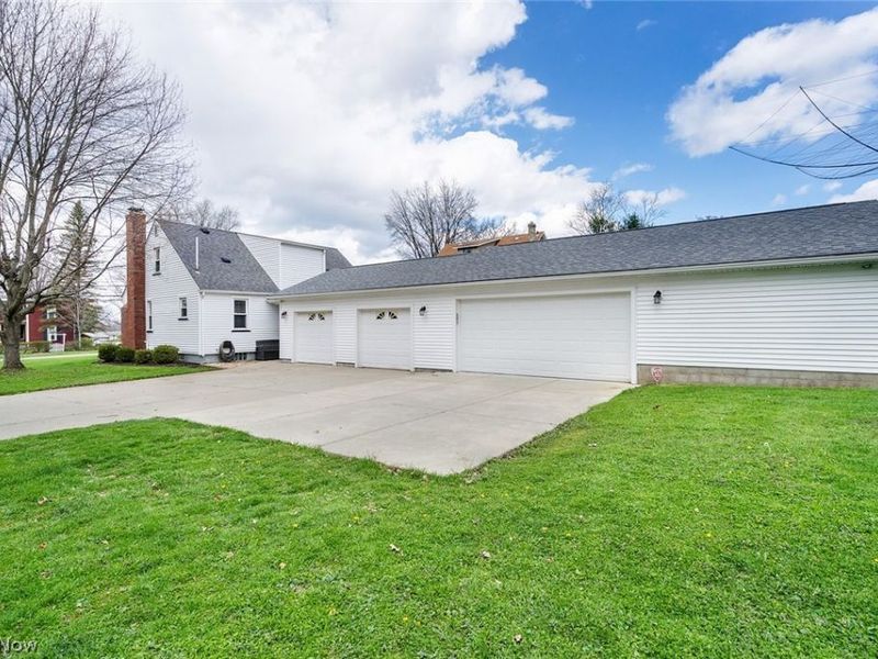 134 E McKinley Way, Poland, OH 44514 Photo 8