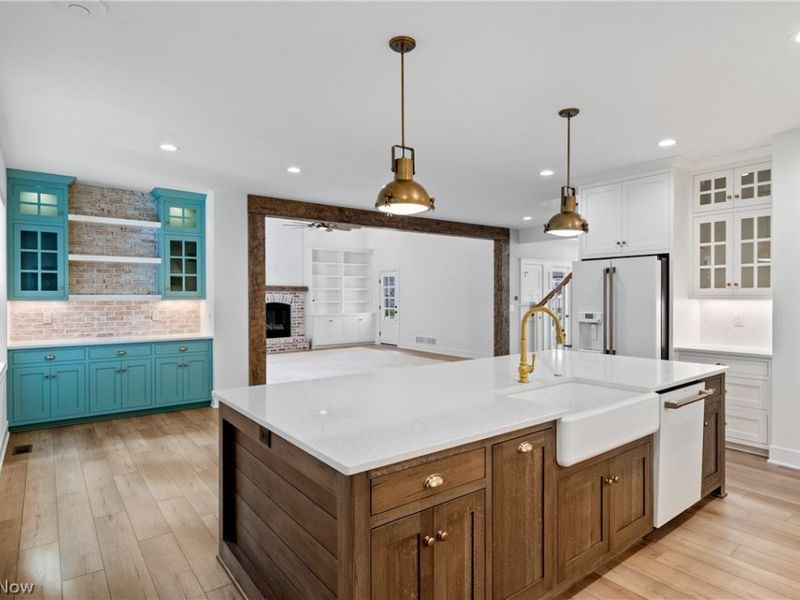 943 Heartridge Drive , Sagamore Hills, OH 44067 Photo 3