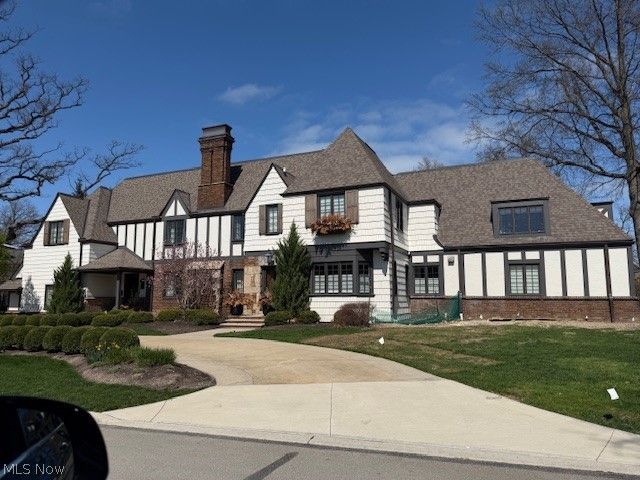 59 Collver Road, Rocky River, OH 44116