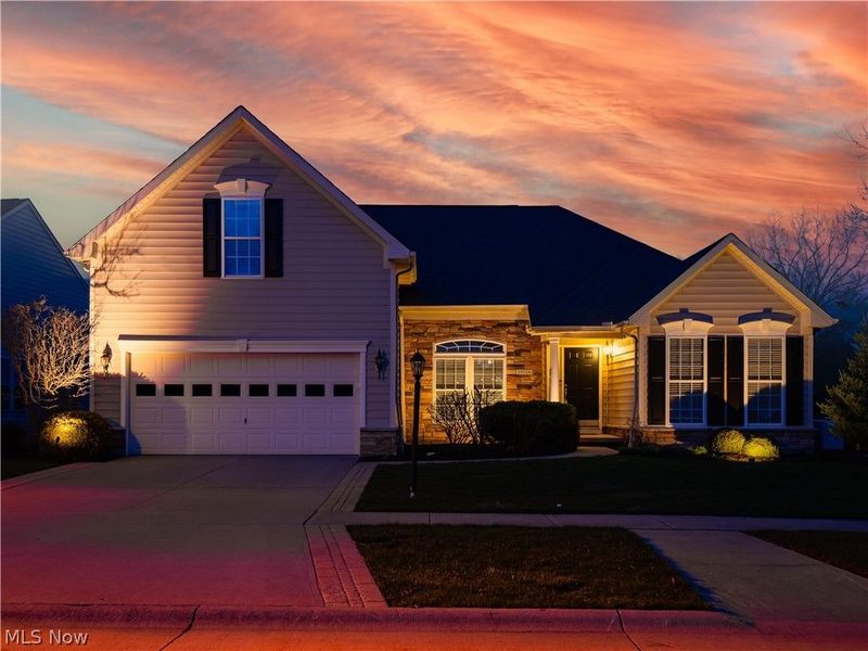 39206 Courseview Drive , Avon, OH 44011 Photo 10