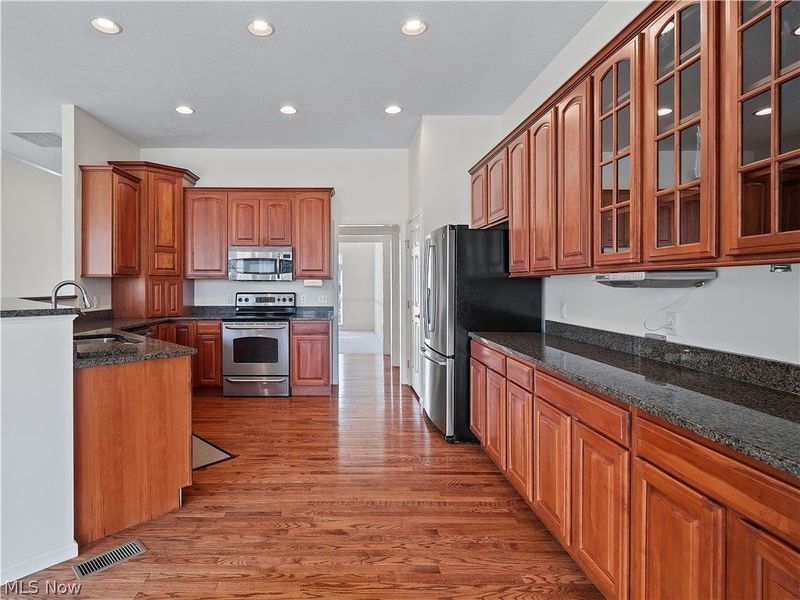 39206 Courseview Drive , Avon, OH 44011 Photo 23