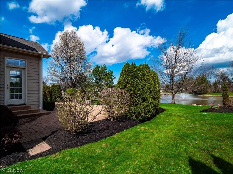 39206 Courseview Drive , Avon, OH 44011 Photo 3