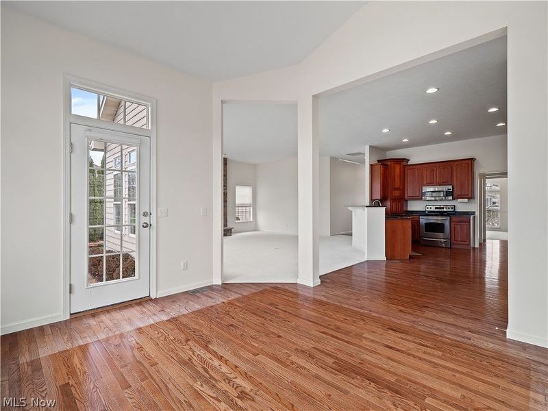 39206 Courseview Drive , Avon, OH 44011 Photo 32