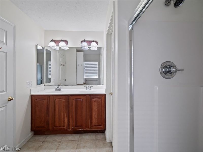 39206 Courseview Drive , Avon, OH 44011 Photo 37