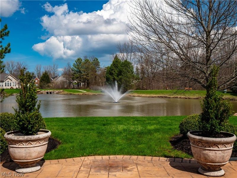 39206 Courseview Drive , Avon, OH 44011 Photo 5