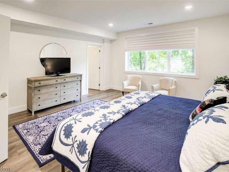 188 Cleveland Street , Chagrin Falls, OH 44022 Photo 35