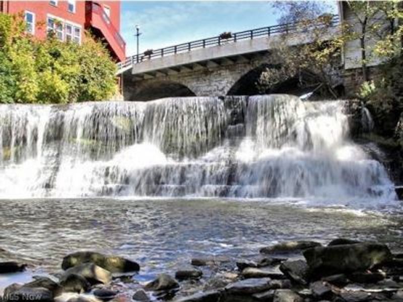 188 Cleveland Street , Chagrin Falls, OH 44022 Photo 40