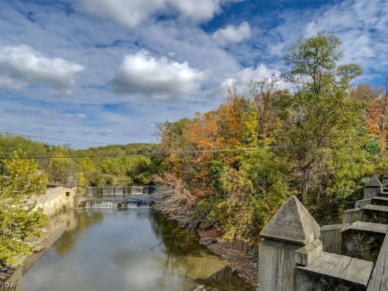 188 Cleveland Street , Chagrin Falls, OH 44022 Photo 45