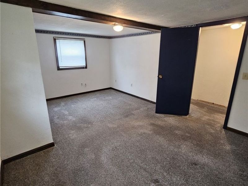 213 W Walnut Street, Lowellville, OH 44436 Photo 14