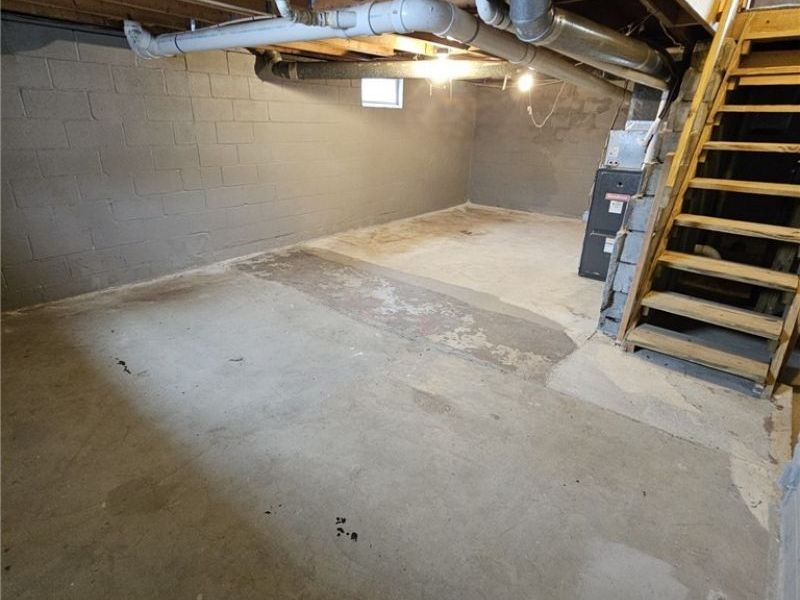 213 W Walnut Street, Lowellville, OH 44436 Photo 19